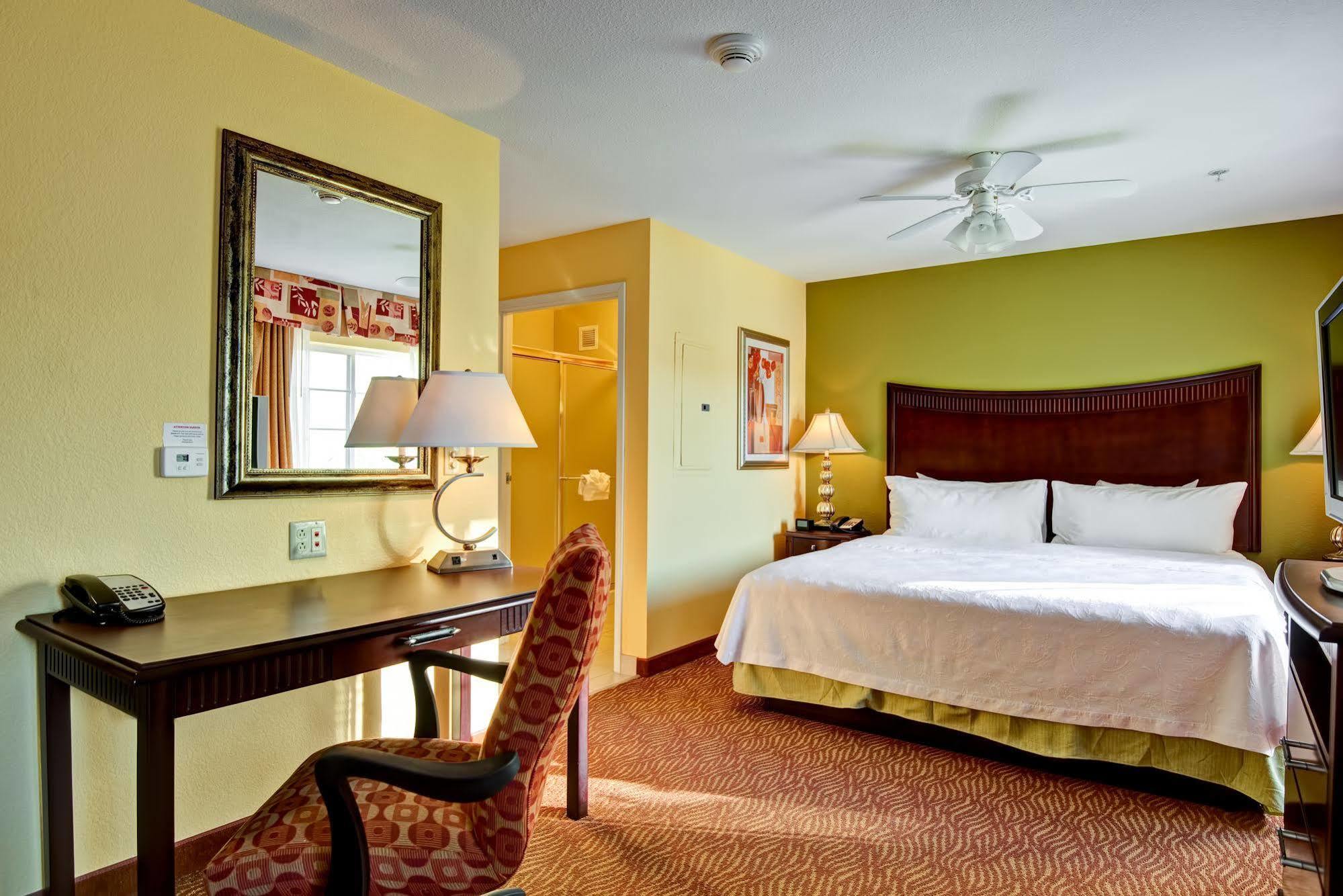 Homewood Suites By Hilton Fort Collins Exteriér fotografie